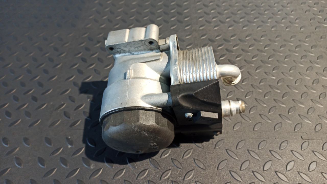 Корпус масляного фильтра BMW 3/E46 1998-2007