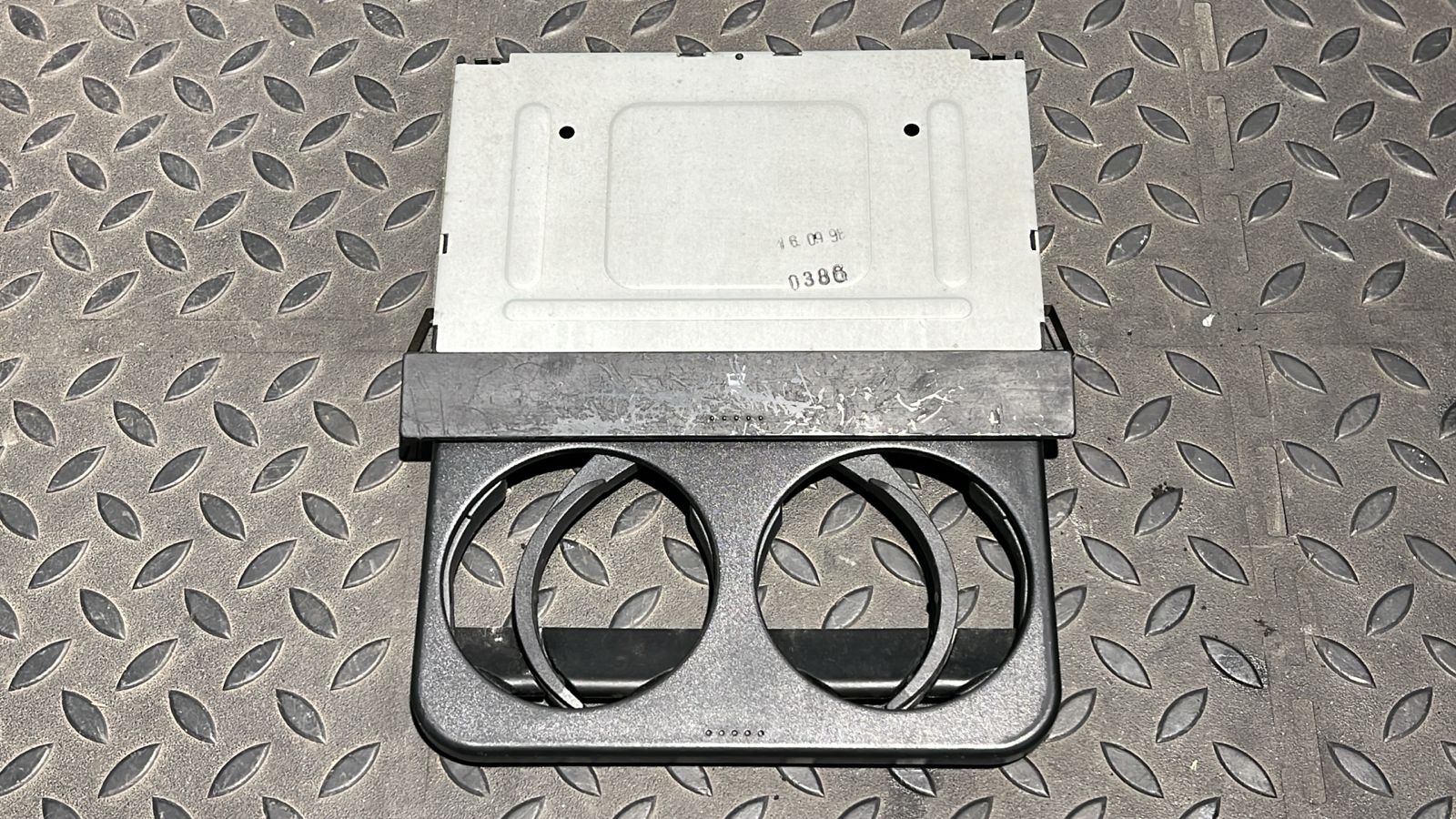 Подстаканник Volkswagen Golf/4 1997-2006