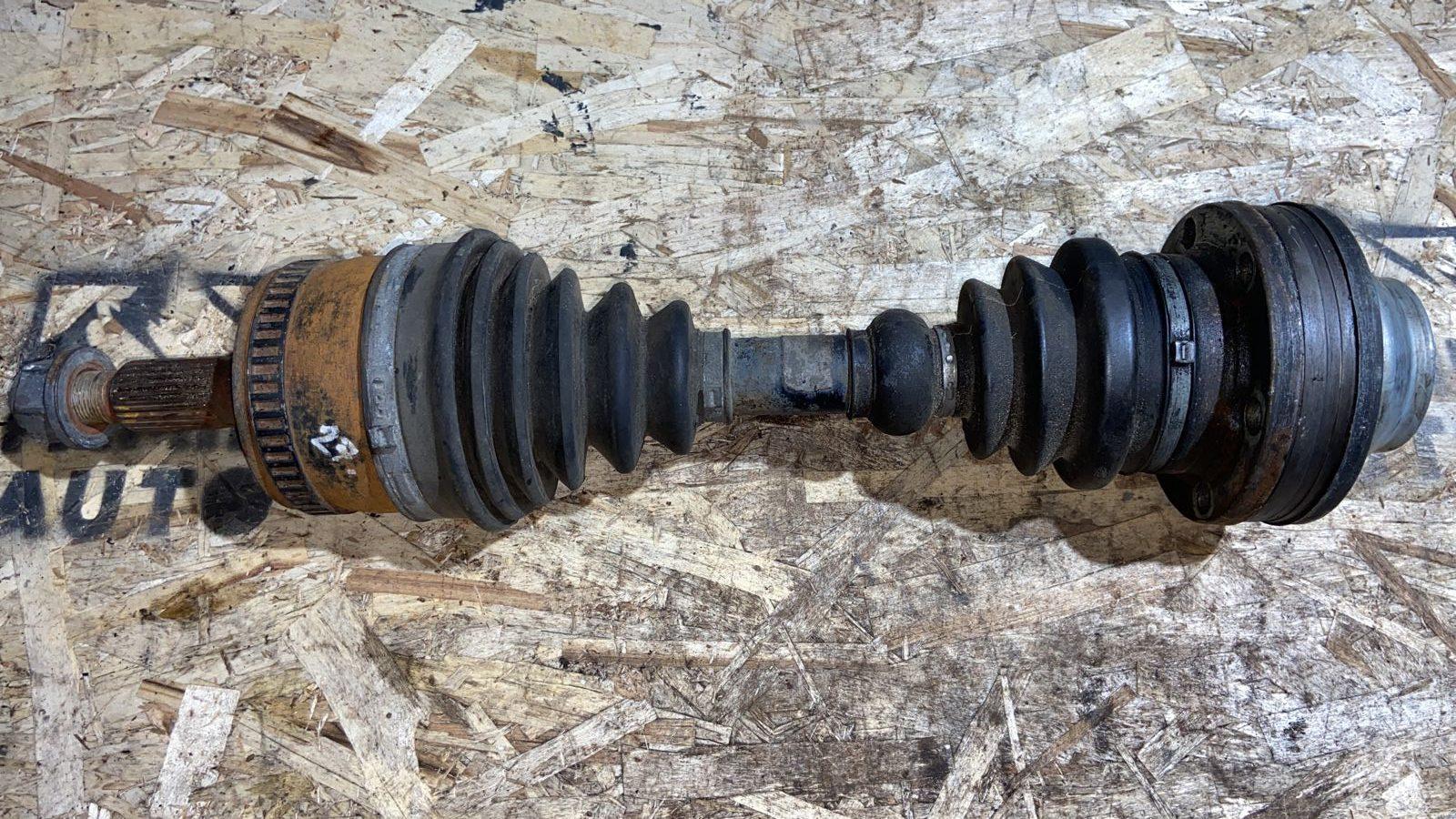 Полуось передняя Mercedes Vito/W638 1996-2003