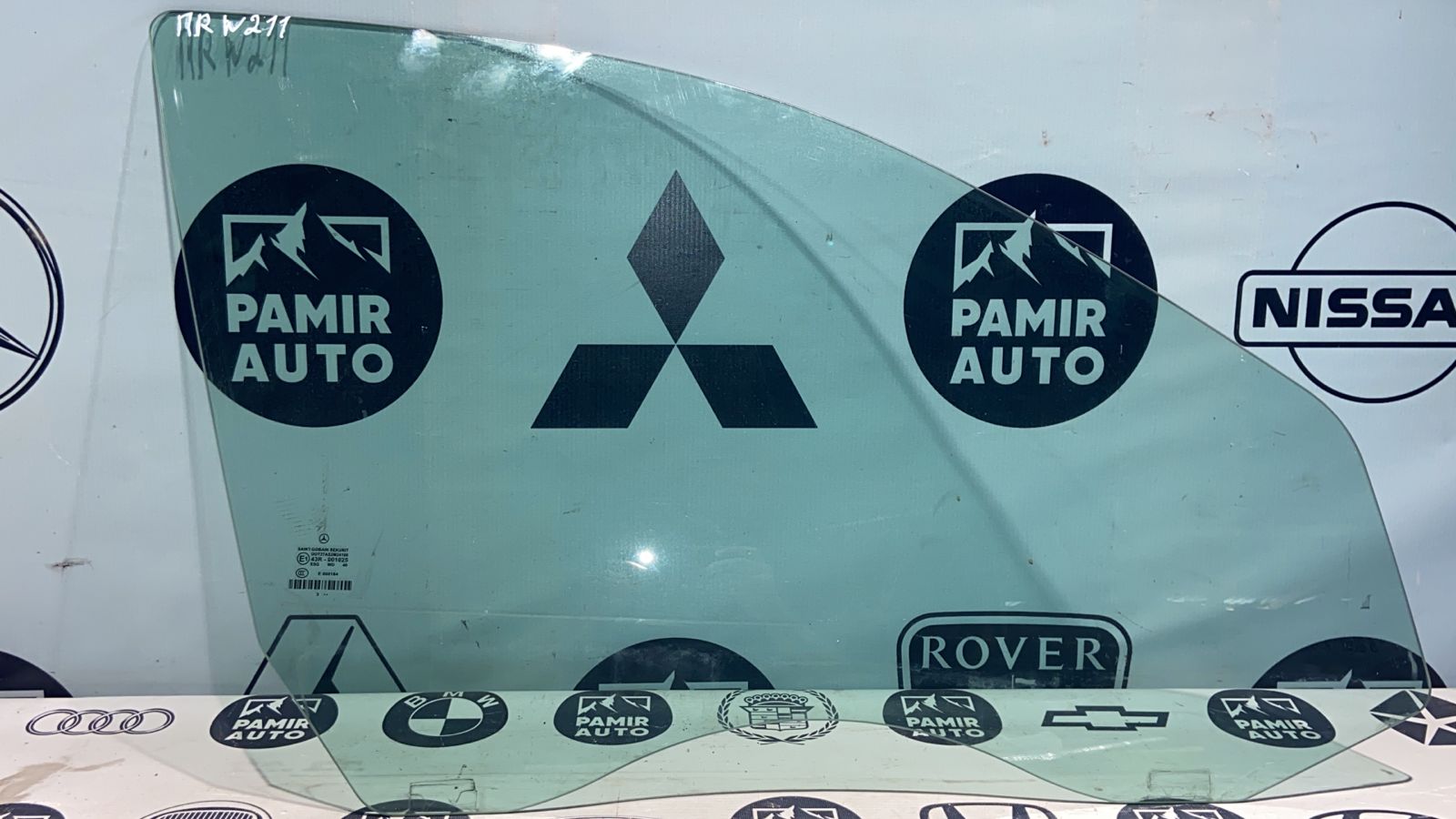 Стекло двери переднее правое Mercedes E/W211 2002-2009