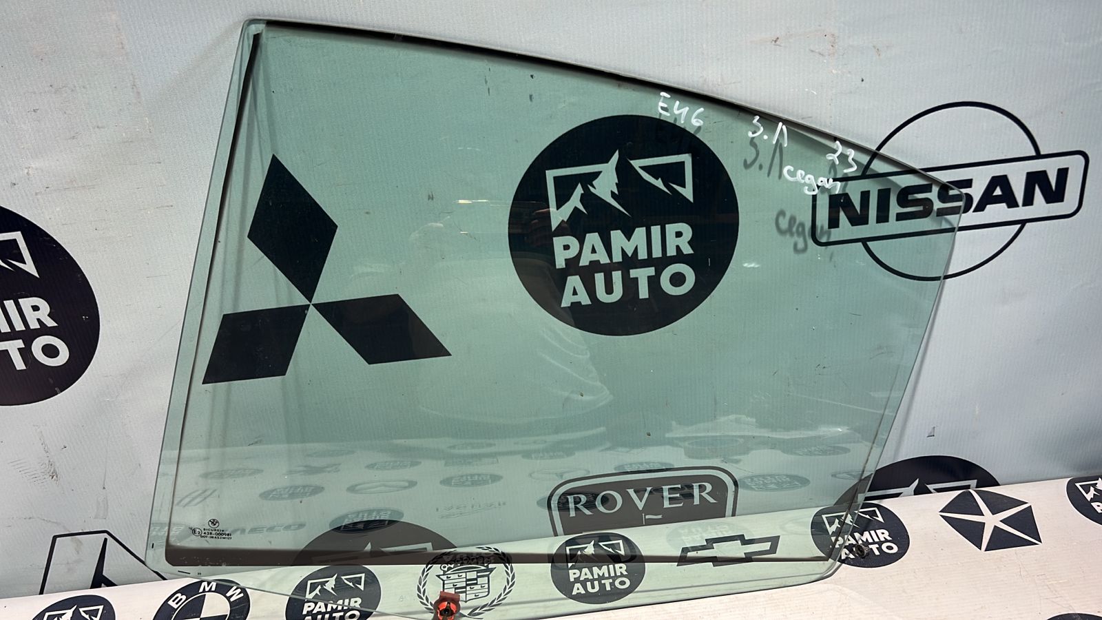 Стекло двери заднее левое BMW 3/E46 1998-2007