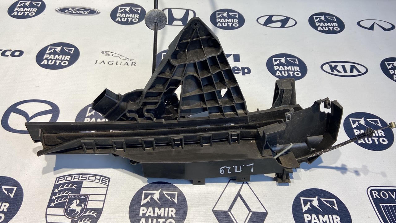 Замок двери передний левый Ford C-Max 2003-2010