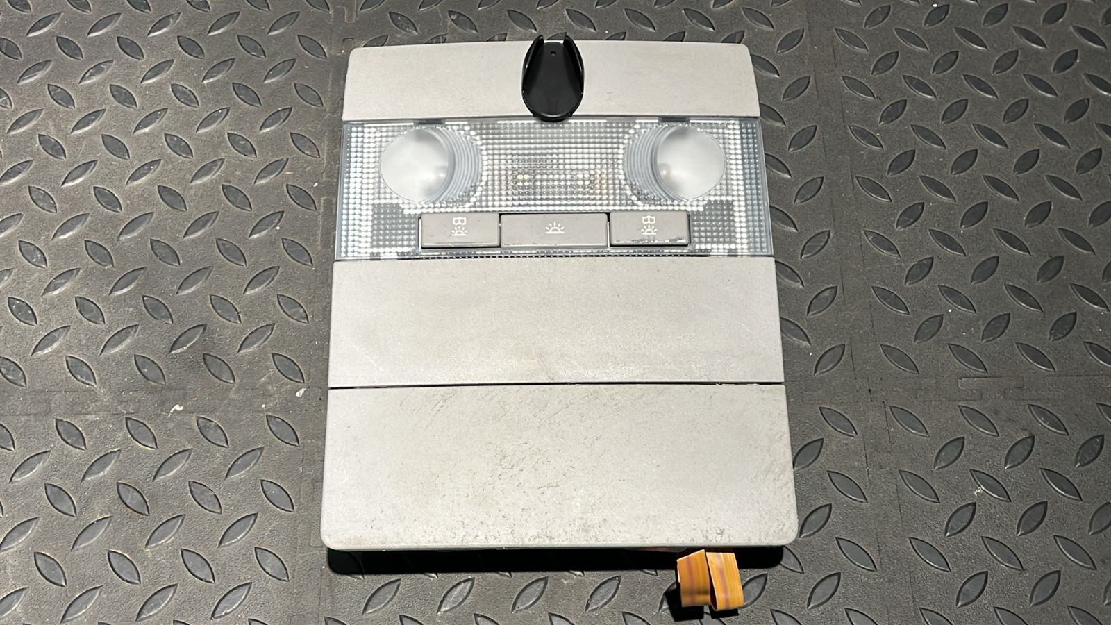 Плафон салонный Opel Zafira/B 2005-2014