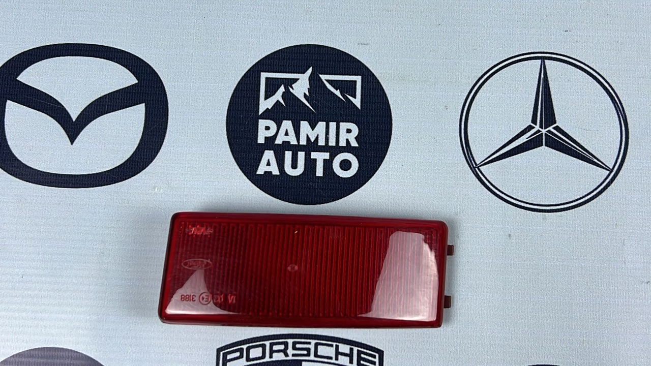 Отражатель в бампер задний левый Ford C-Max 2003-2010