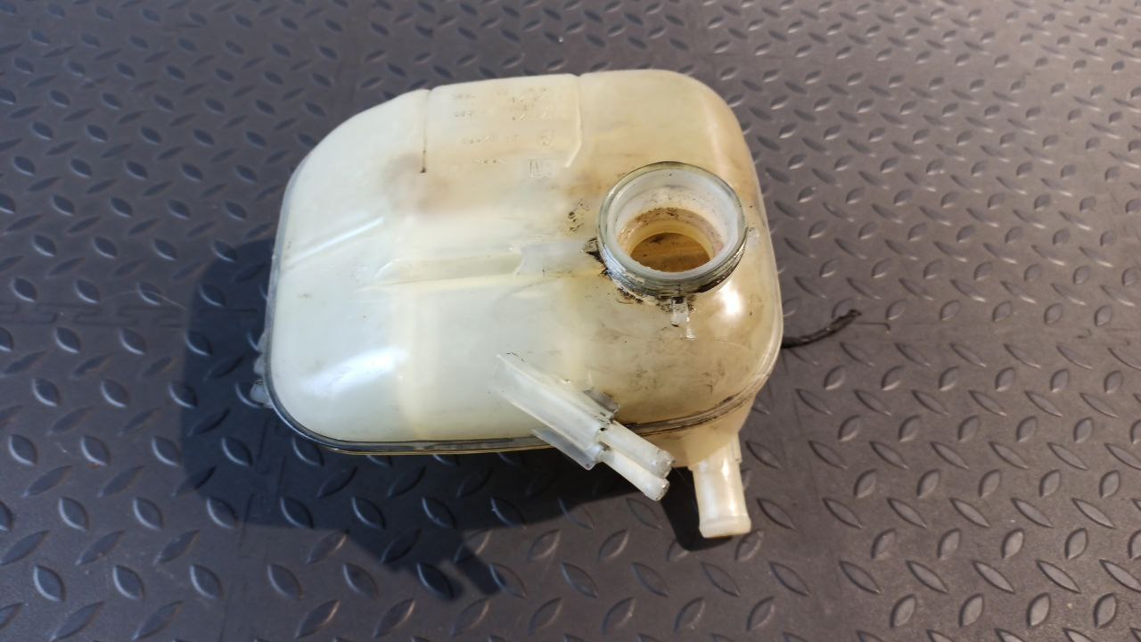 Бачок расширительный Opel Zafira/B 2005-2014