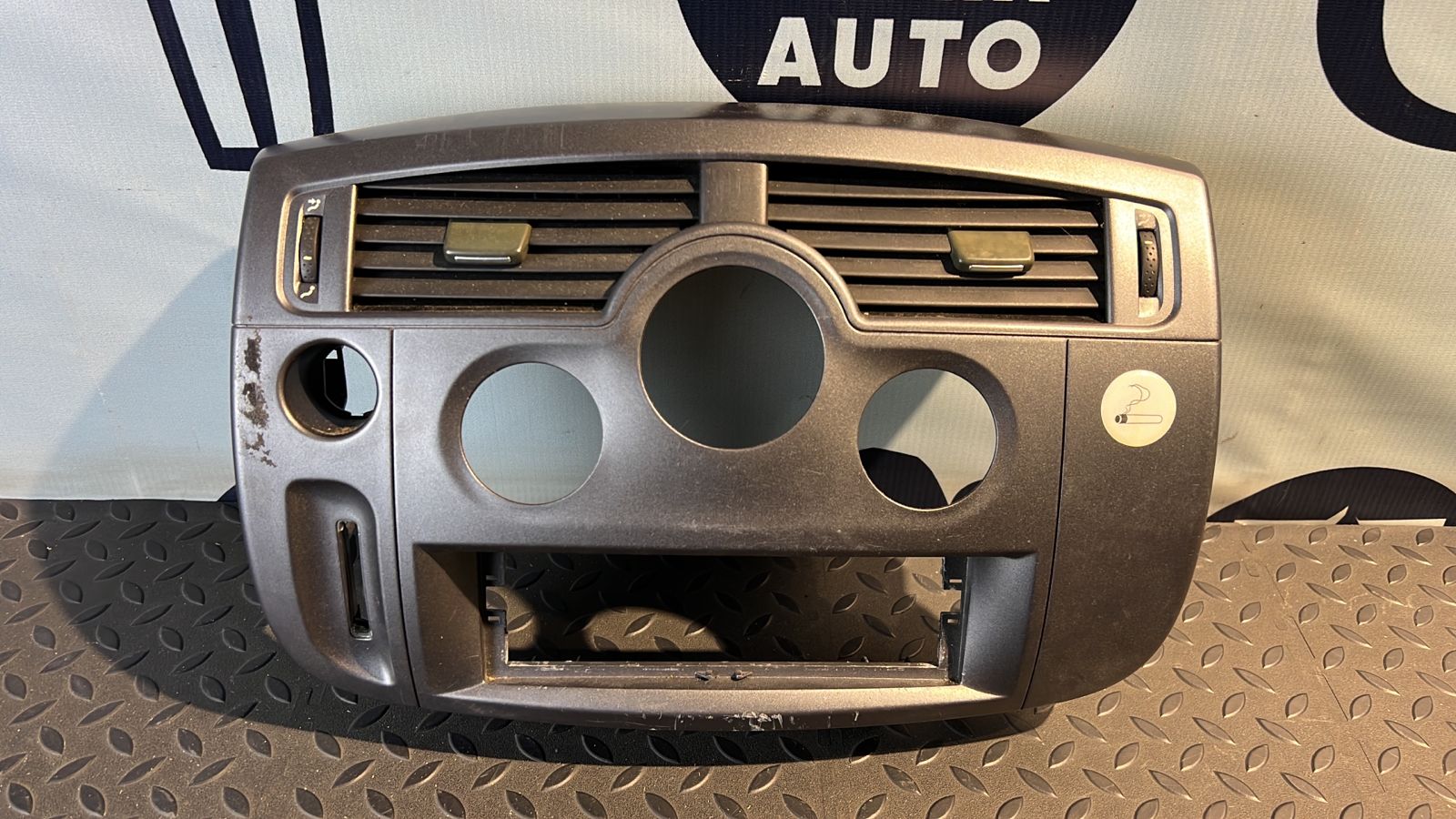 Накладка на торпедо Renault Scenic/2 2003-2009