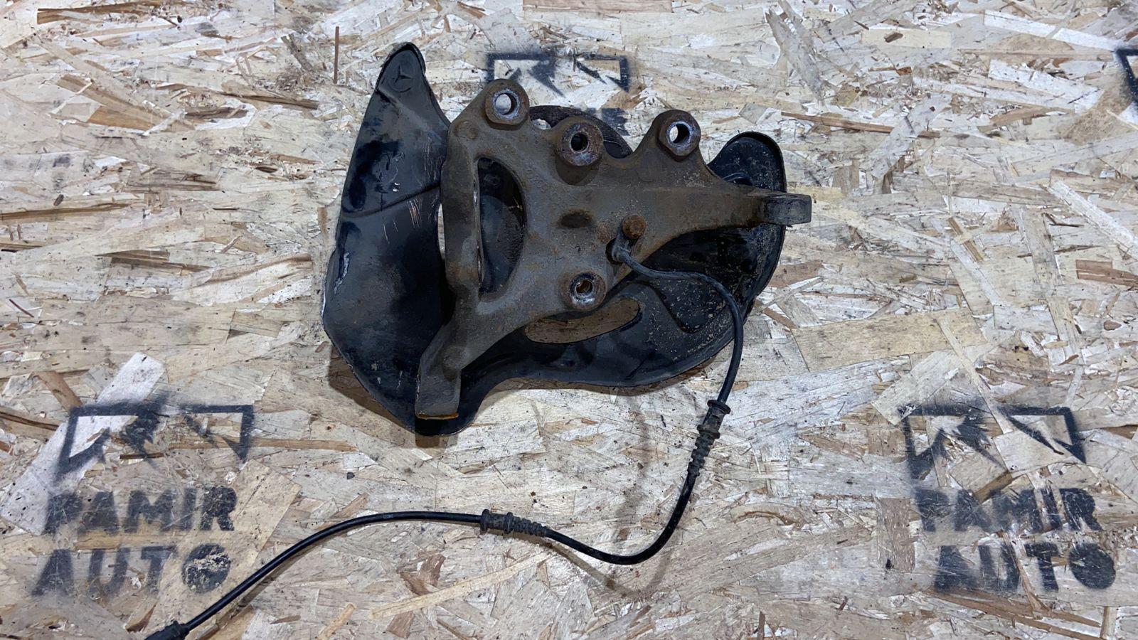 Кулак поворотный передний левый Mercedes C/W203 2000-2008