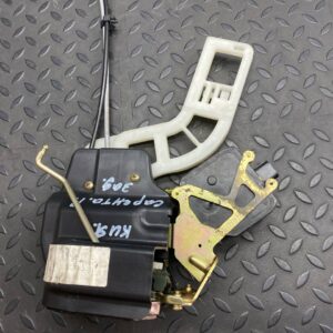 Замок двери задний правый Kia Sportage/2 2004-2010