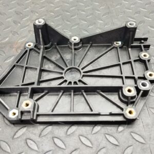 Кронштейн блока управления двигателем Opel Astra/H 2004-2014