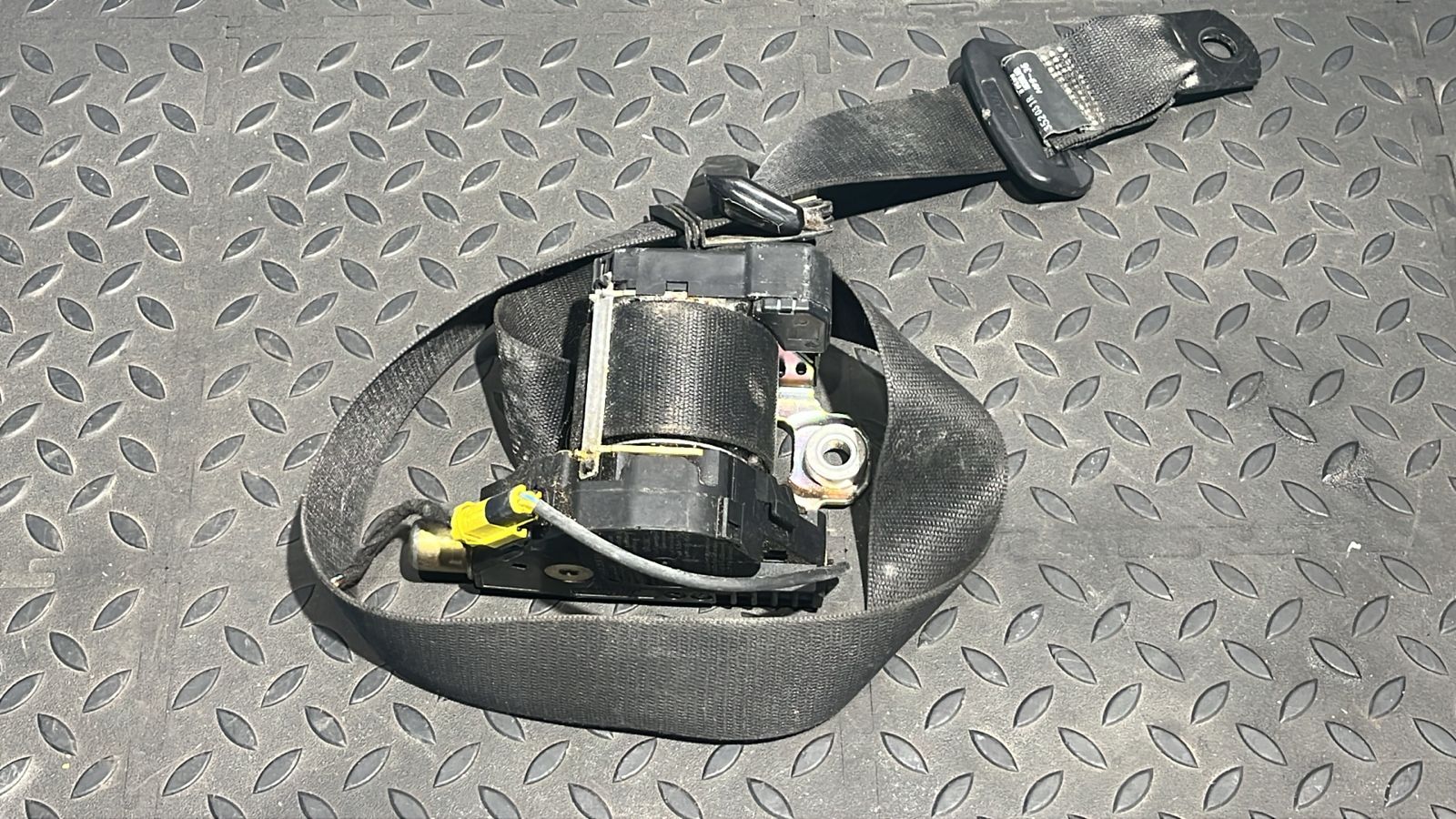 Ремень безопасности передний правый Mercedes M/W163 1997-2005