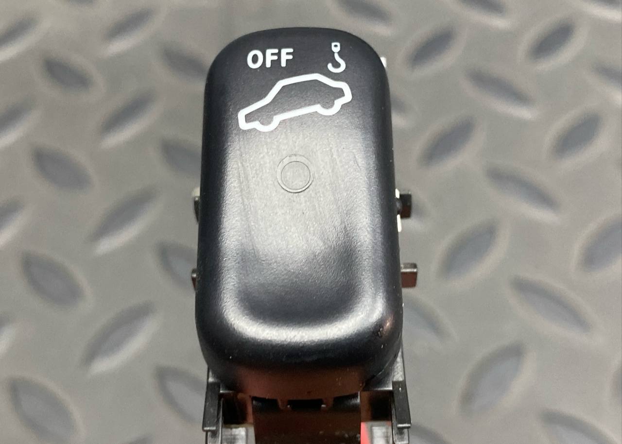 Кнопка Mercedes C/W202 1993-2001