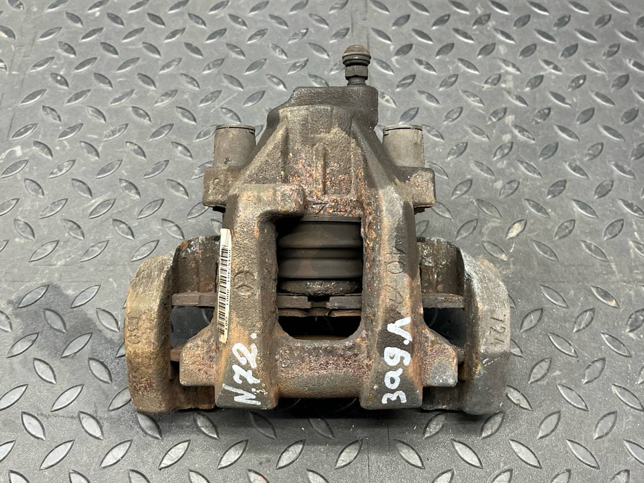 Суппорт задний левый Mercedes M/W164 2005-2011