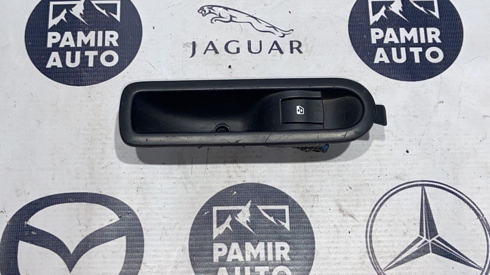 Кнопка стеклоподъемника задняя левая Renault Scenic/2 2003-2009