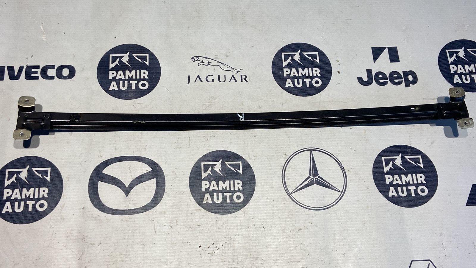 Направляющая стекла двери передняя Mercedes M/W163 1997-2005