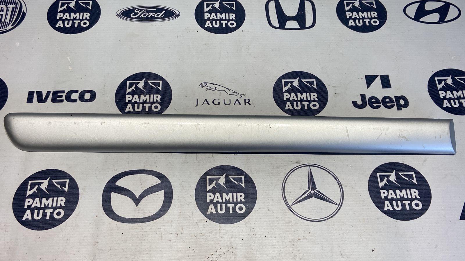 Молдинг двери задний правый Mercedes M/W163 1997-2005