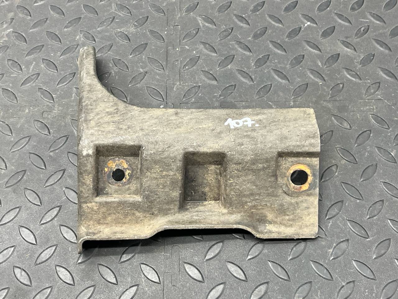 Накладка порога левая Ford Focus/2 2004-2011