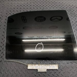 Стекло двери заднее правое Mercedes C/W202 1993-2001