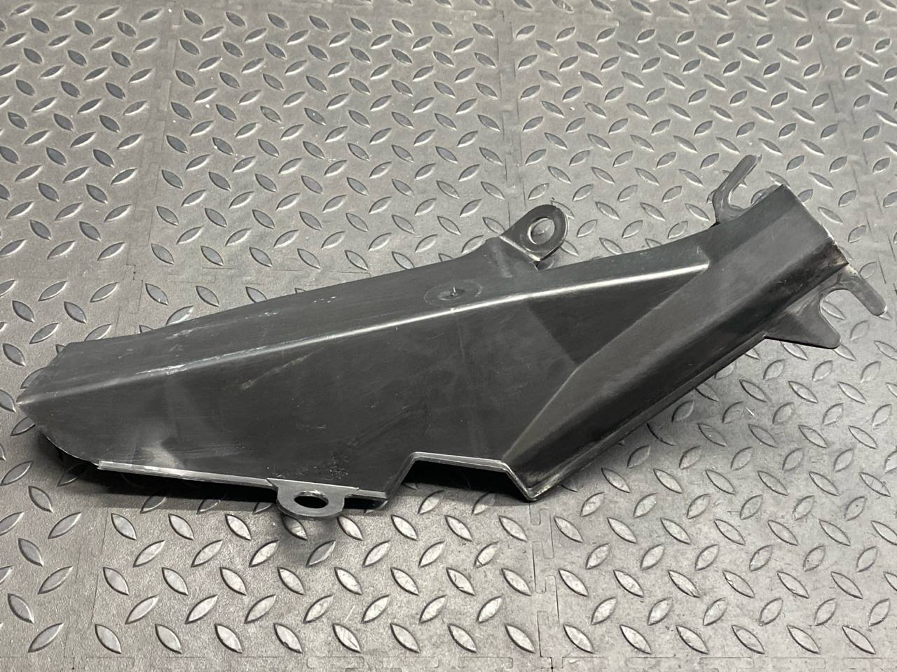 Накладка порога передняя левая Mercedes C/W202 1993-2001