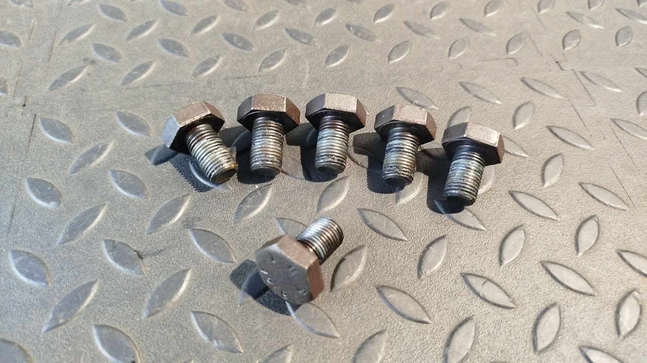 Болт маховика Opel Zafira/B 2005-2014