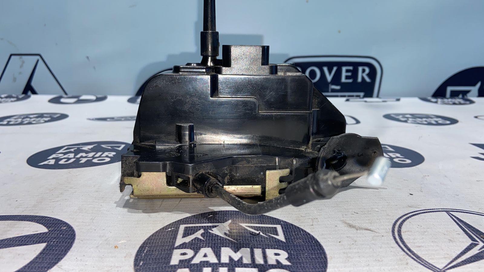 Замок двери передний левый Renault Scenic/2 2003-2009