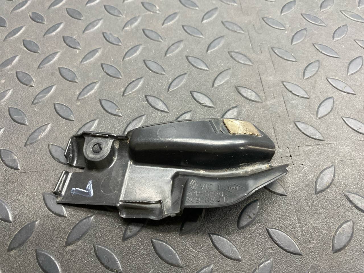 Обшивка багажника левая Renault Scenic/2 2003-2009