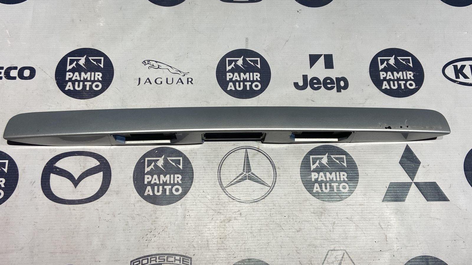 Накладка двери багажника Ford Focus/2 2004-2011