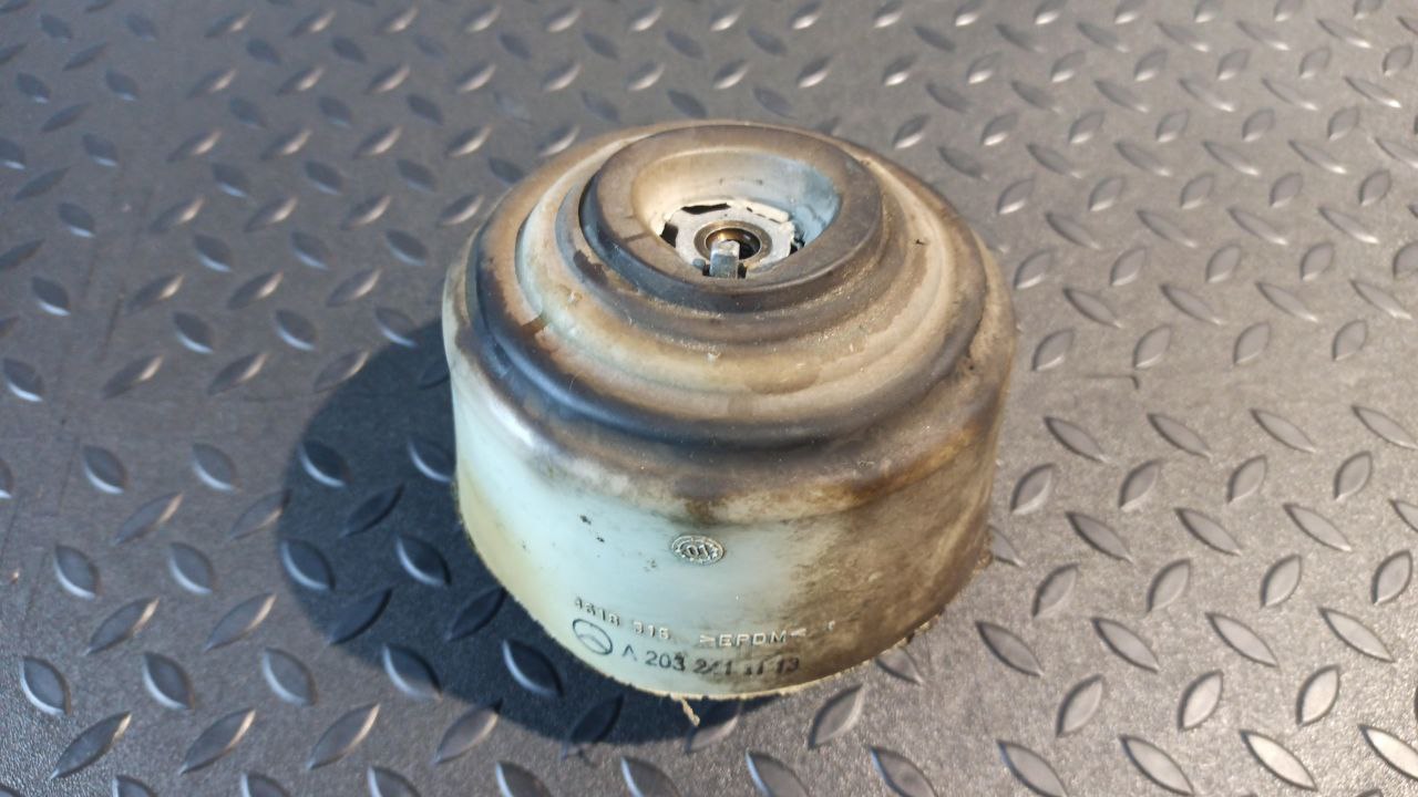 Опора двигателя Mercedes C/W203 2000-2008