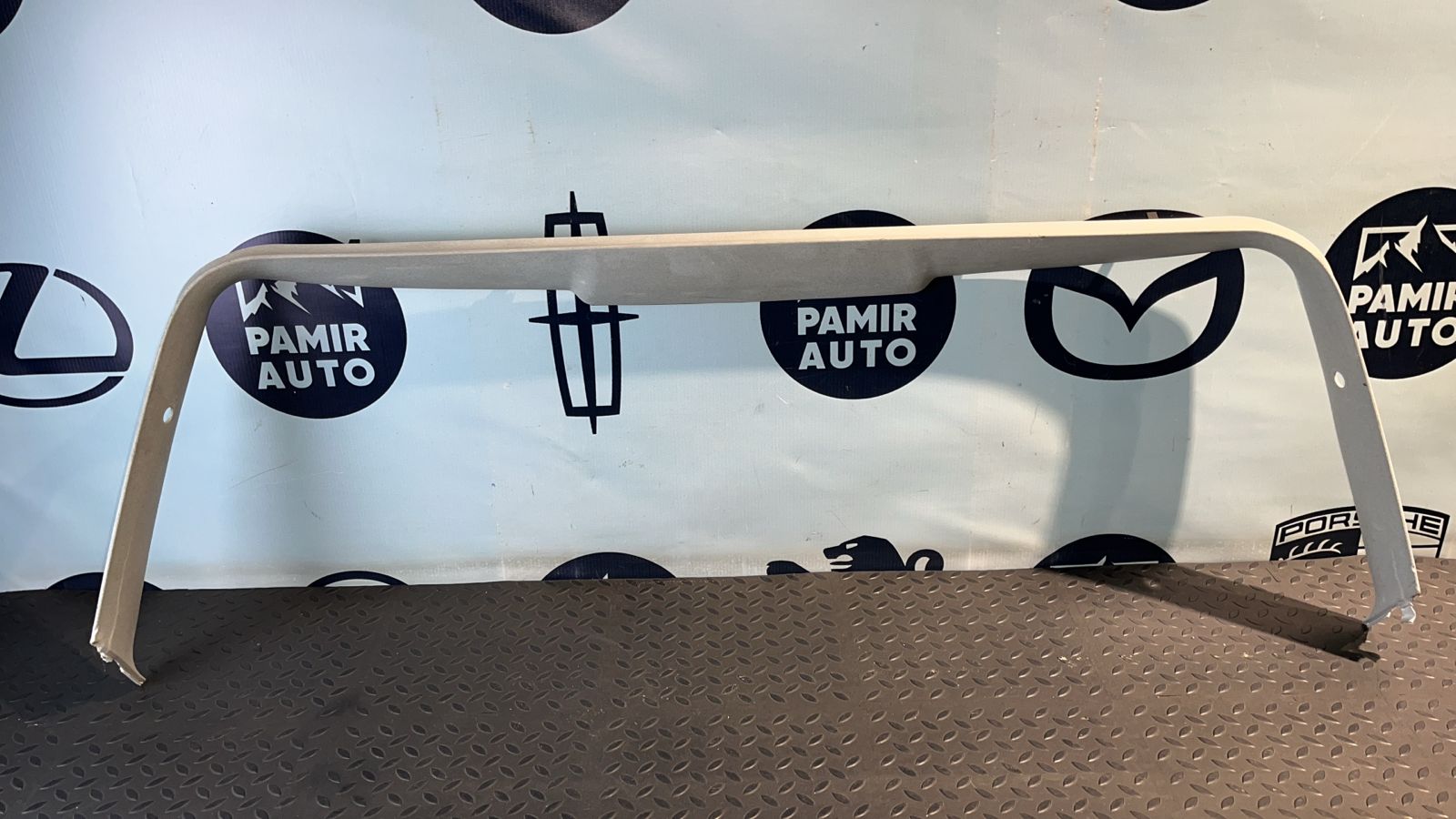 Обшивка двери багажника Volkswagen Golf/4 1997-2006