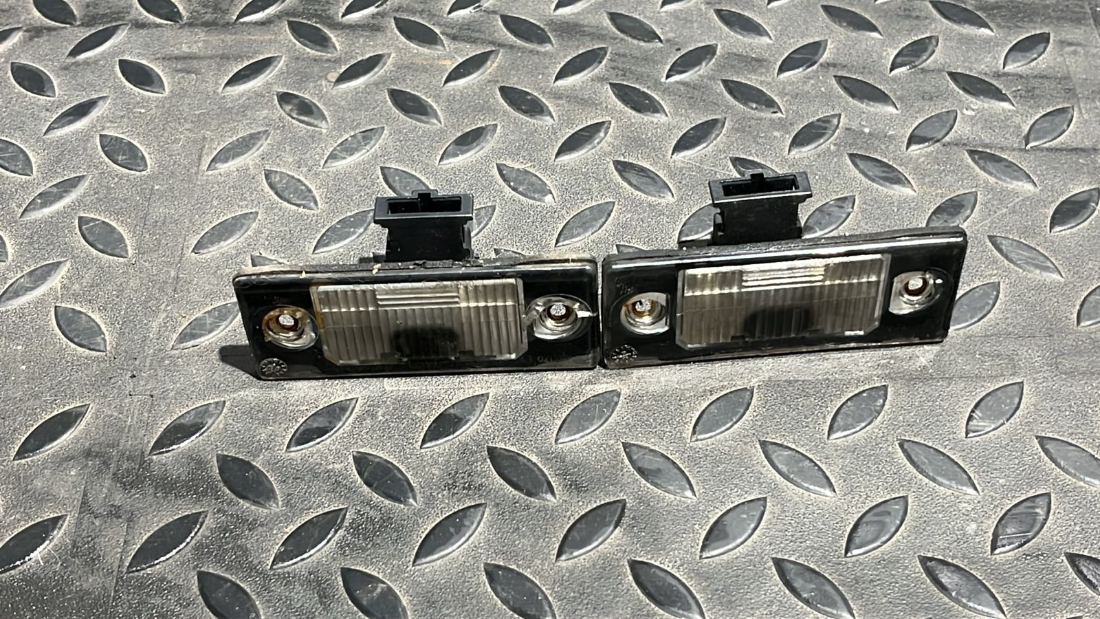 Фонарь подсветки номера Volkswagen Golf/4 1997-2006