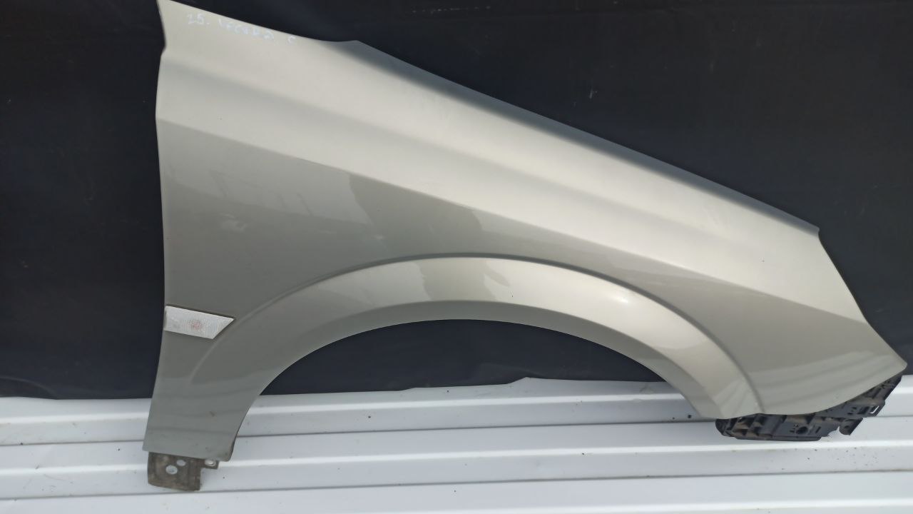 Крыло переднее правое Opel Vectra/C 2002-2008