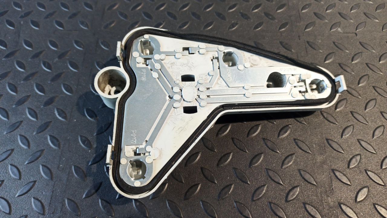 Плата заднего фонаря левая Ford Focus 1998-2007
