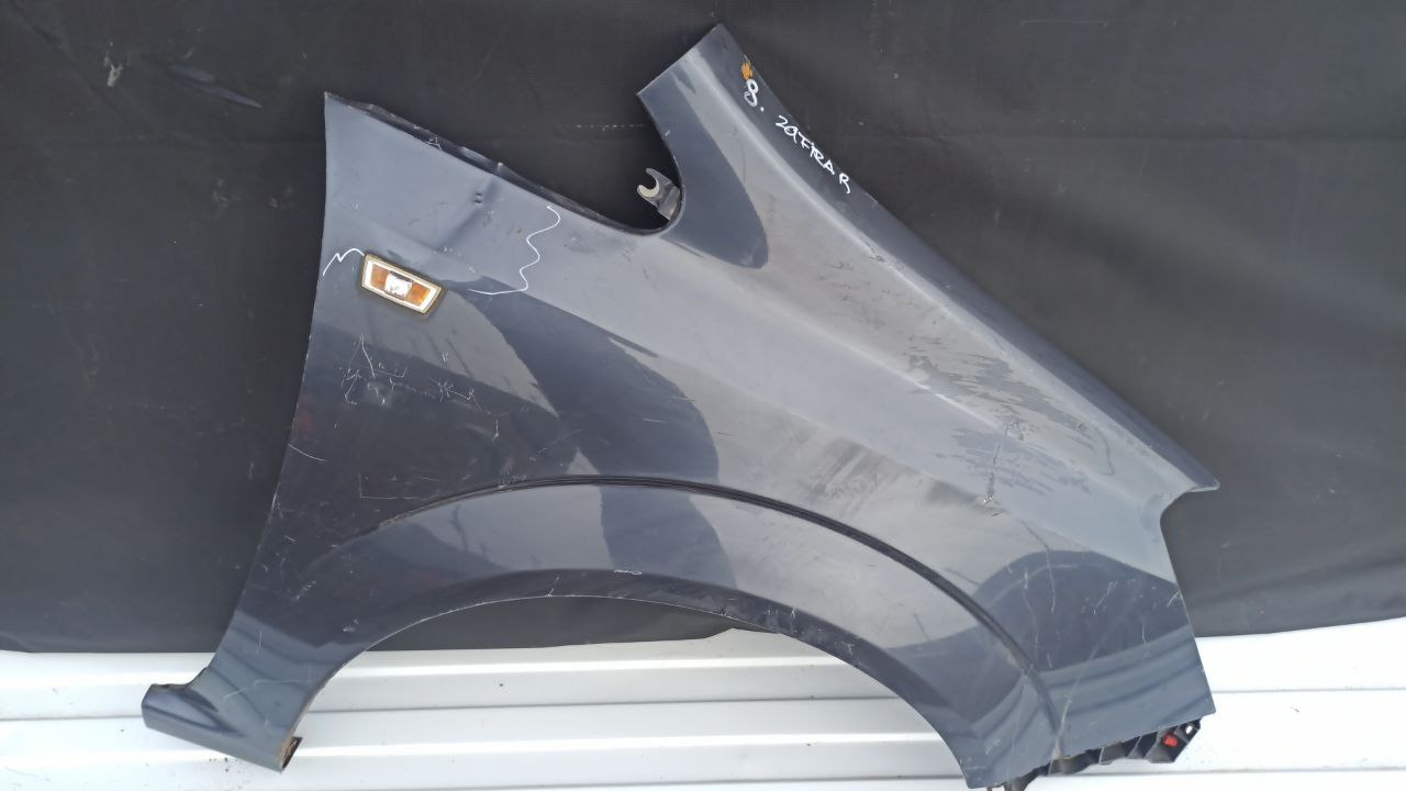 Крыло переднее правое Opel Zafira/B 2005-2014
