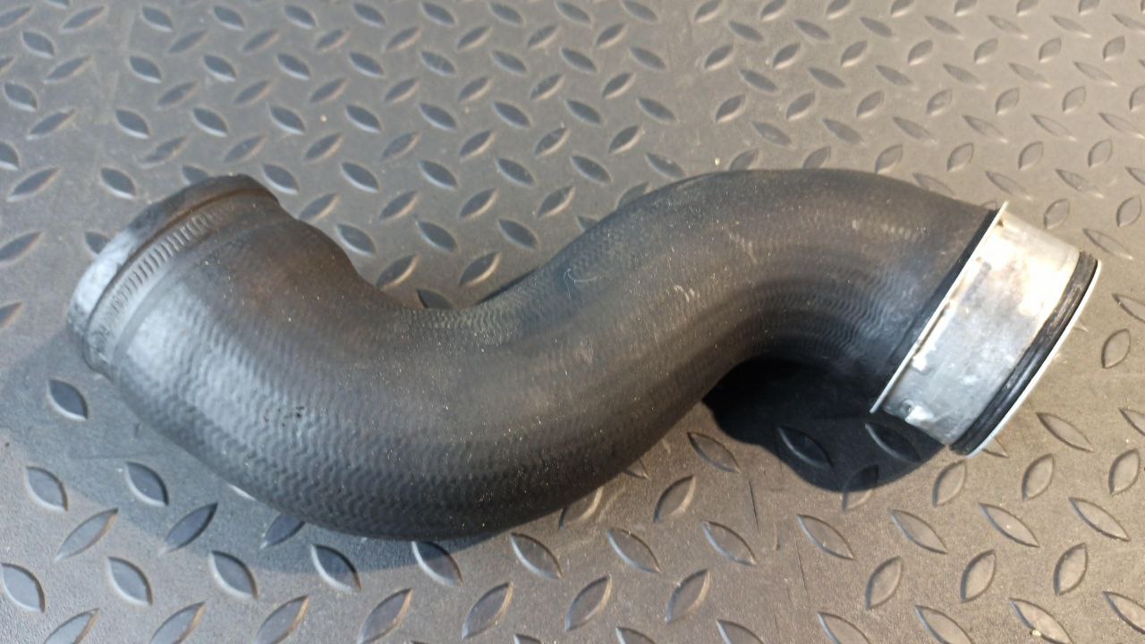 Патрубок интеркулера Mercedes Vito/W639 2003-2014