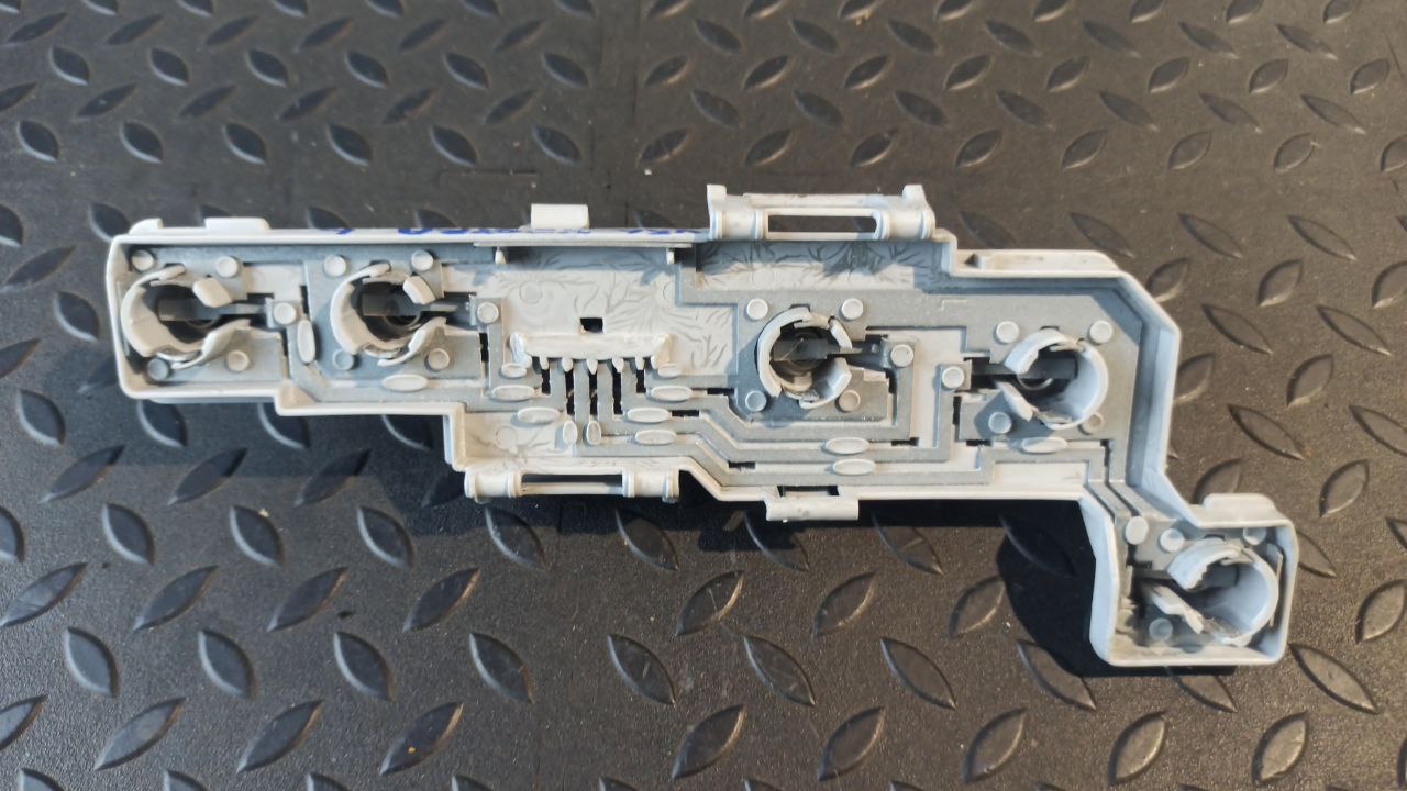 Плата заднего фонаря правая Opel Vectra/C 2002-2008