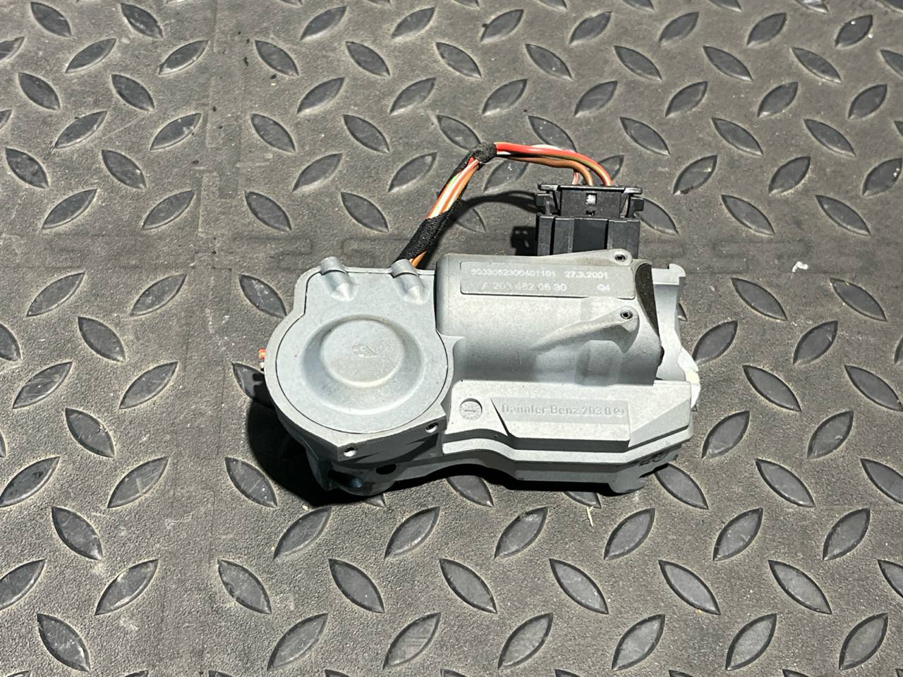 Замок рулевого управления Mercedes C/W203 2000-2008