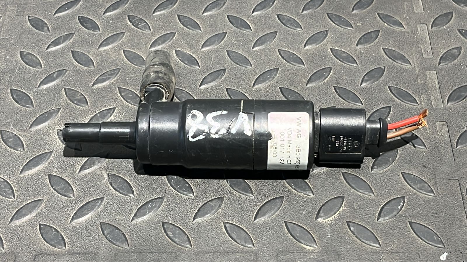 Насос омывателя Volkswagen Golf/4 1997-2006