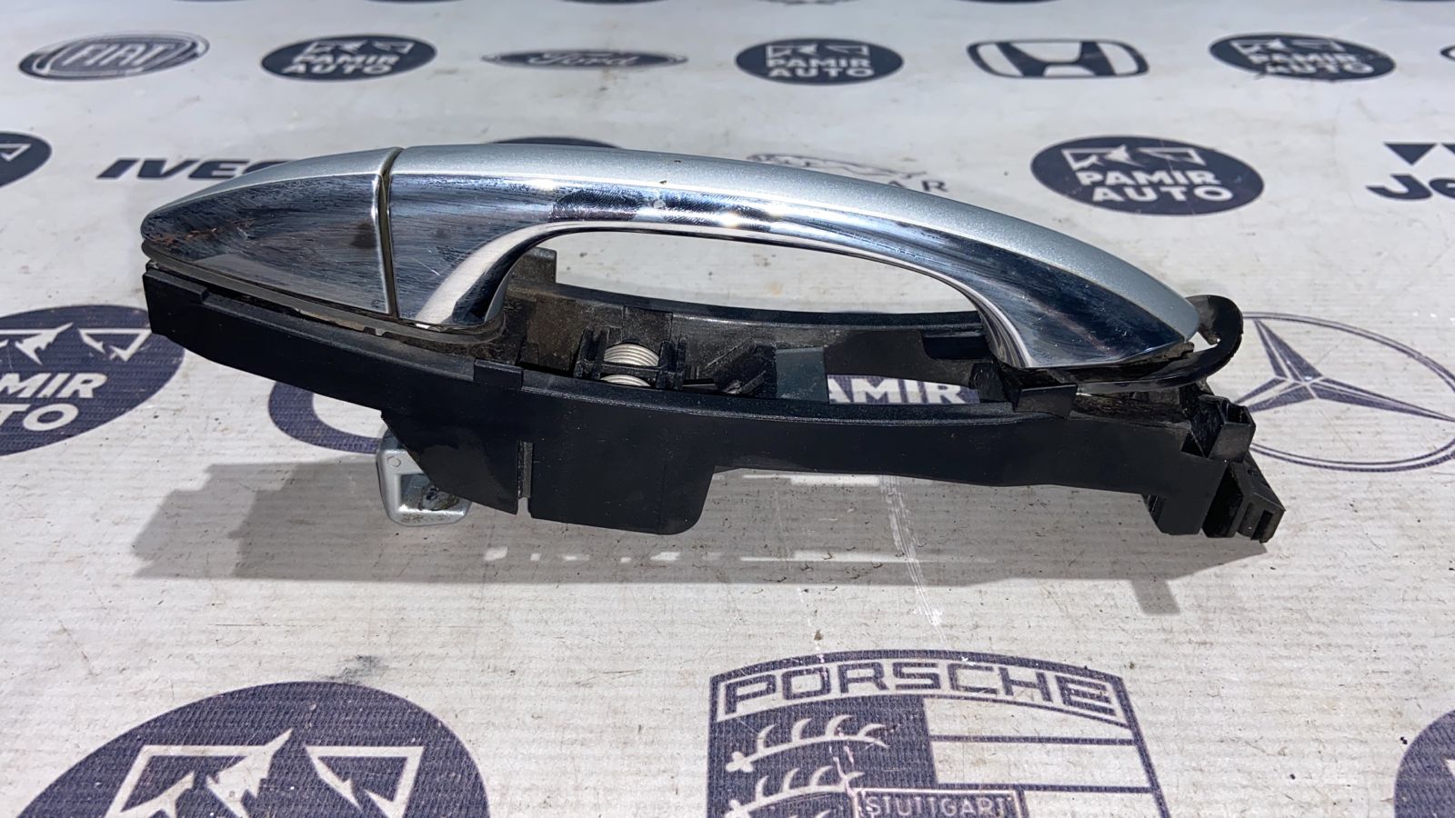 Ручка двери задняя левая Mercedes E/W211 2002-2009