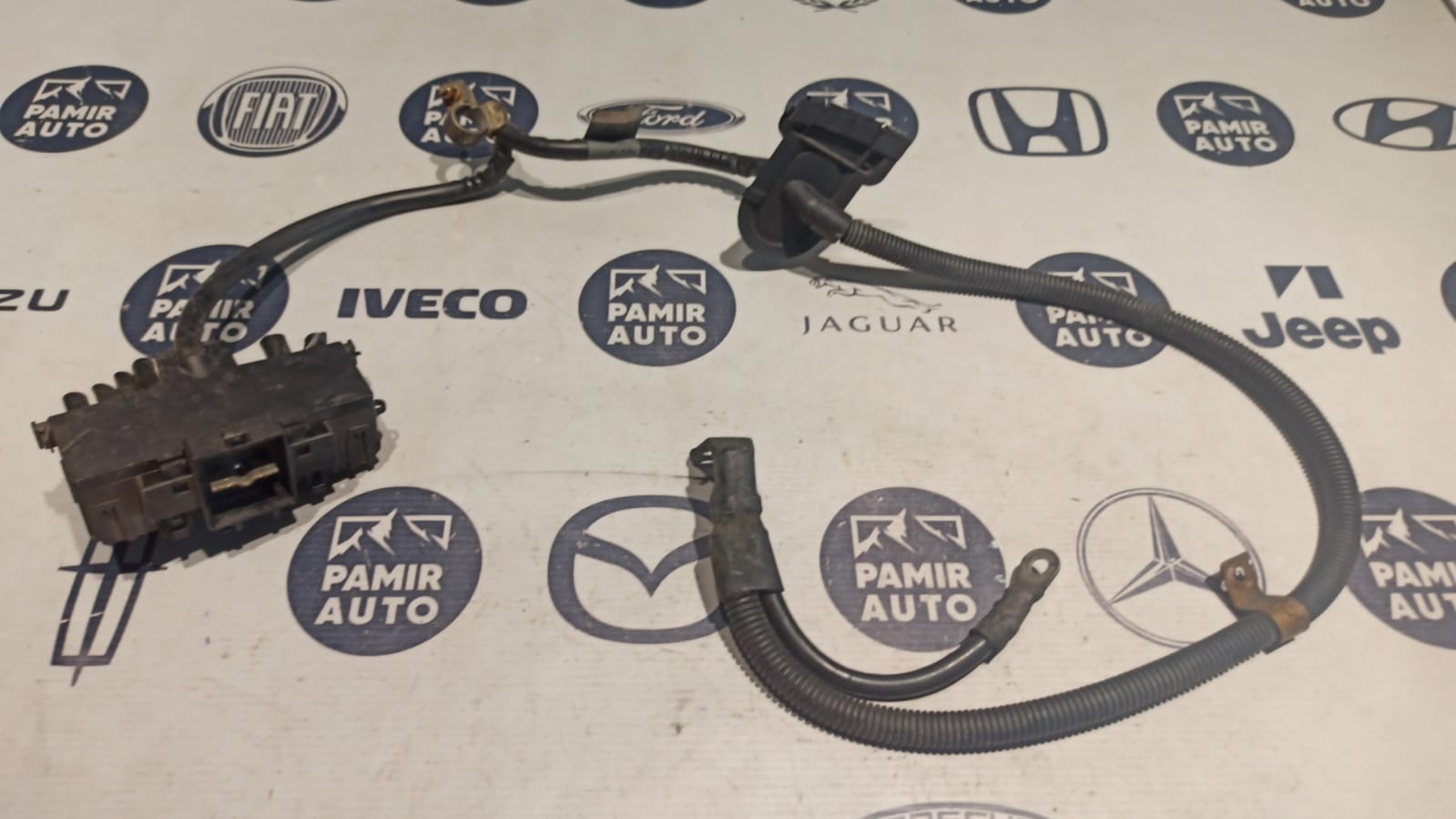 Клемма плюс C/W203 2000-2008