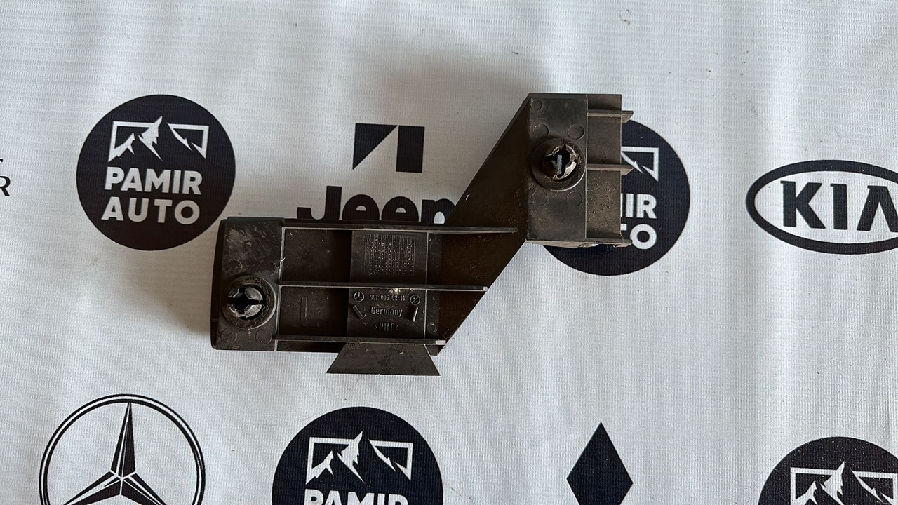 Кронштейн бампера задний левый Mercedes Sprinter/W901-W909 1995-н.в.