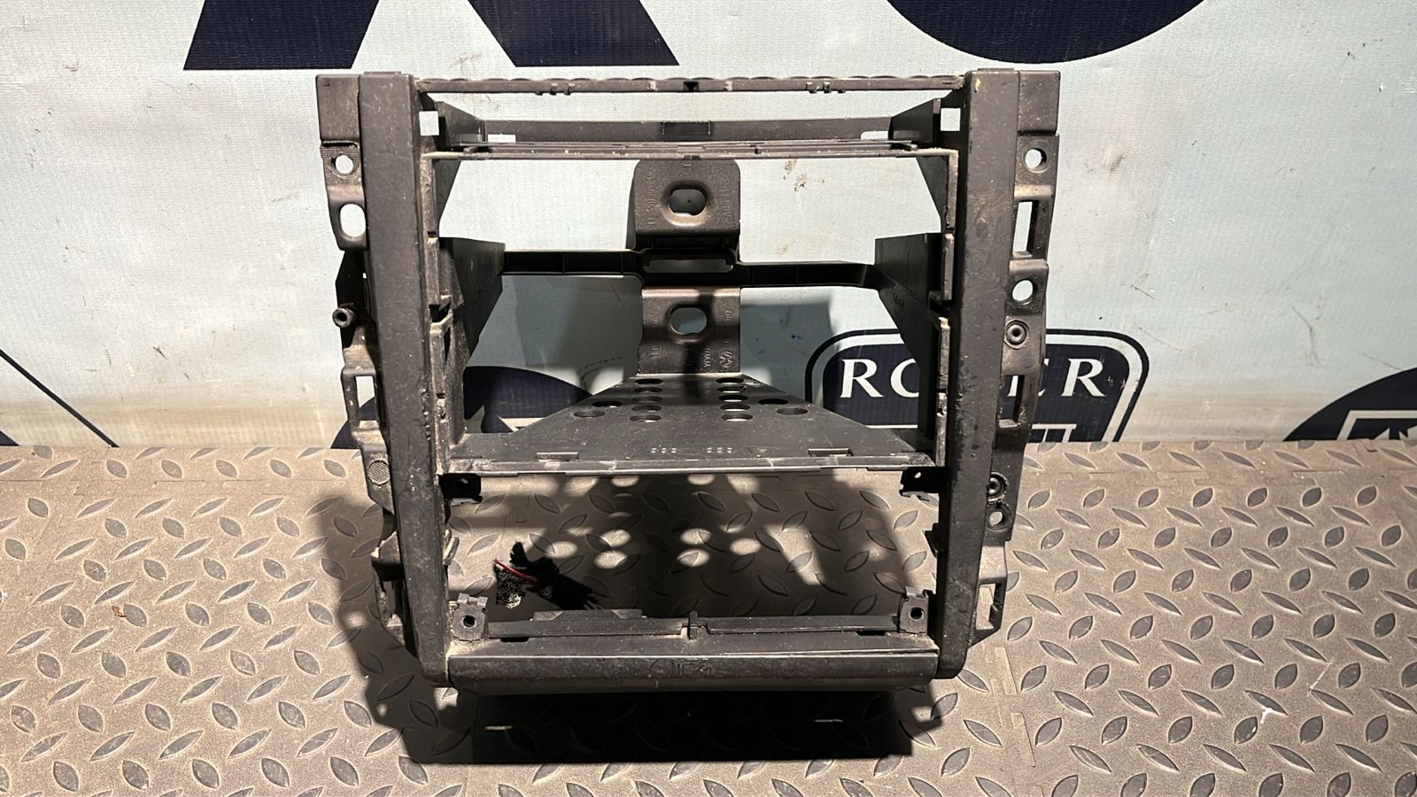 Рамка магнитолы Volkswagen Golf/4 1997-2006