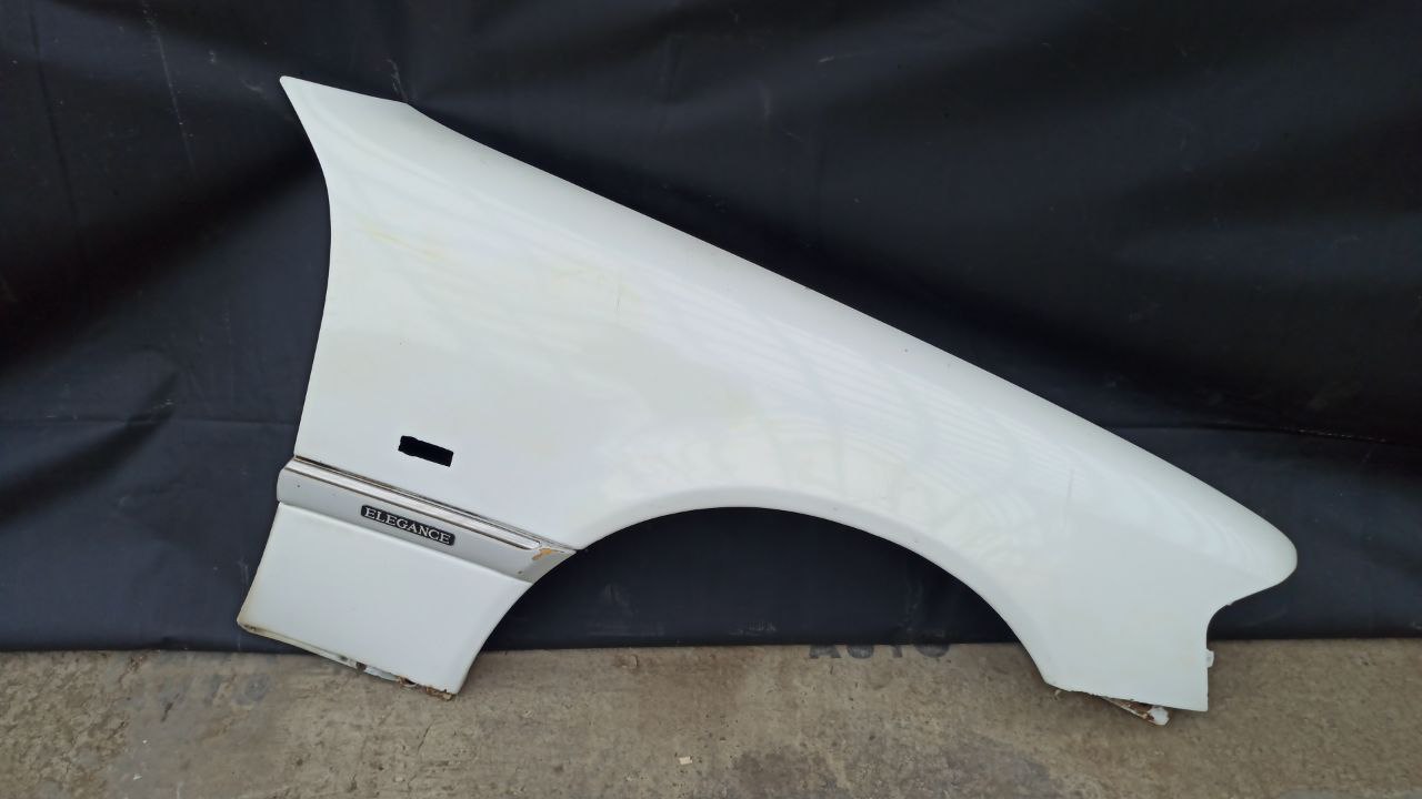 Крыло переднее правое Mercedes C/W202 1993-2001