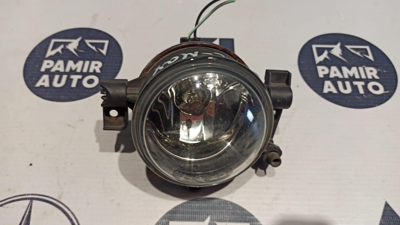 Фара противотуманная левая Ford C-Max 2003-2010