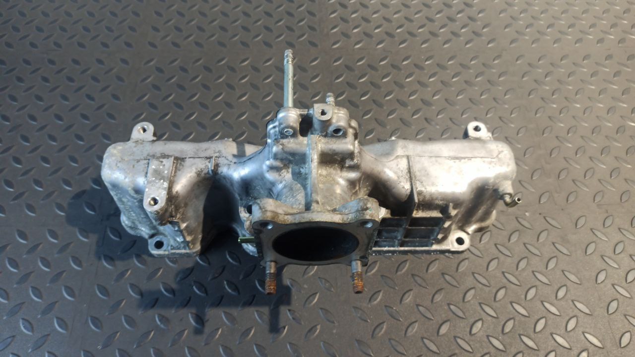 Коллектор впускной Toyota Avensis/2 2003-2009