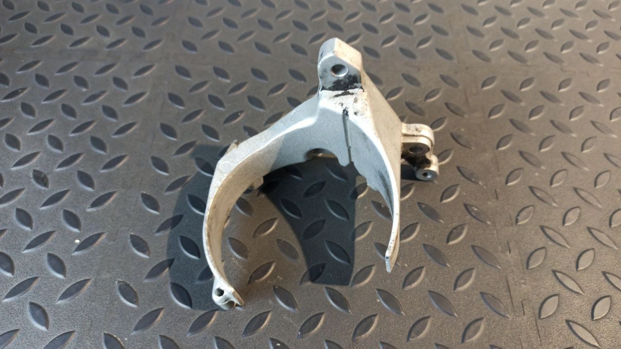 Кронштейн топливного фильтра Ford Focus/2 2004-2011