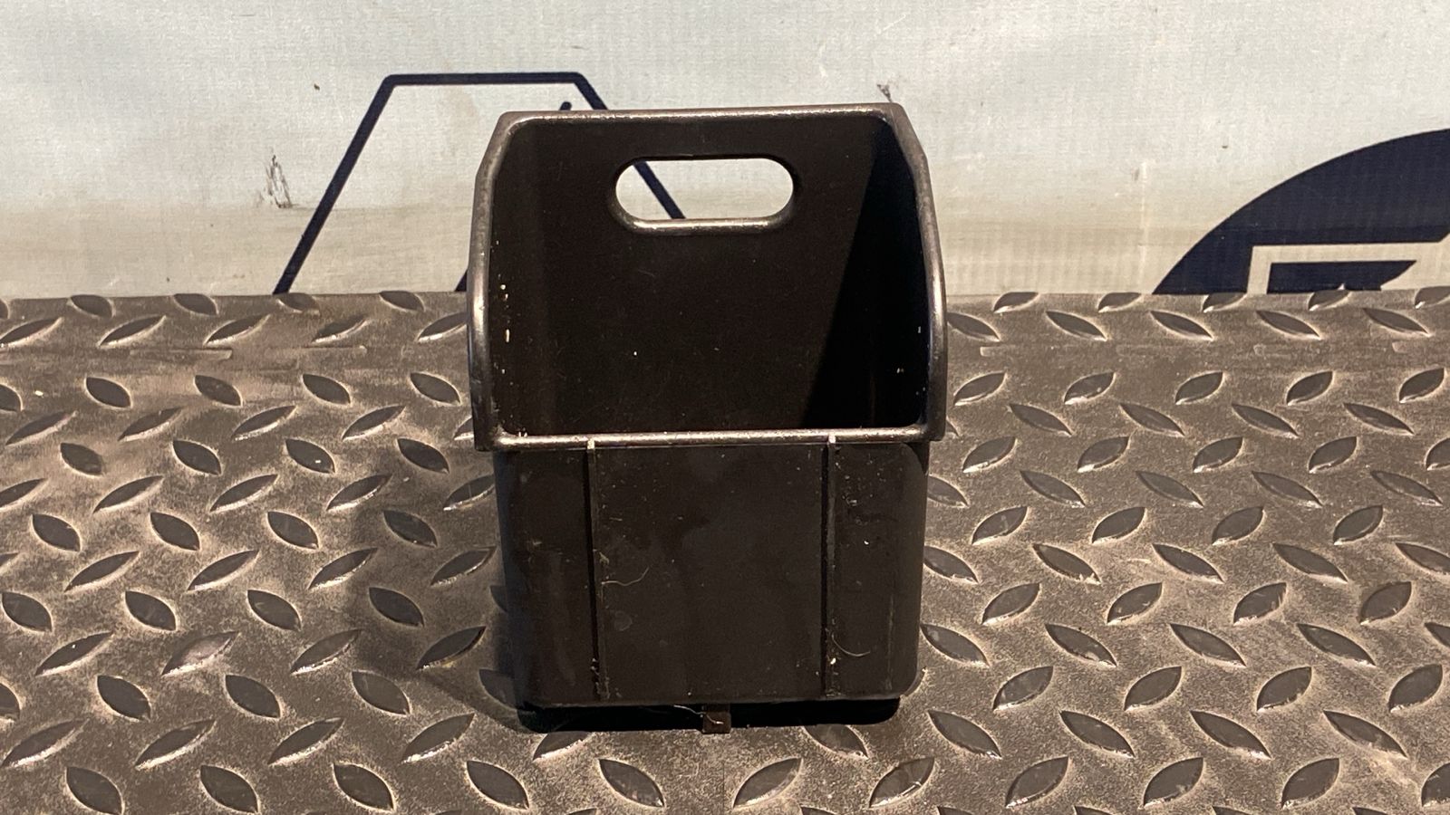 Бардачок Mercedes E/W211 2002-2009