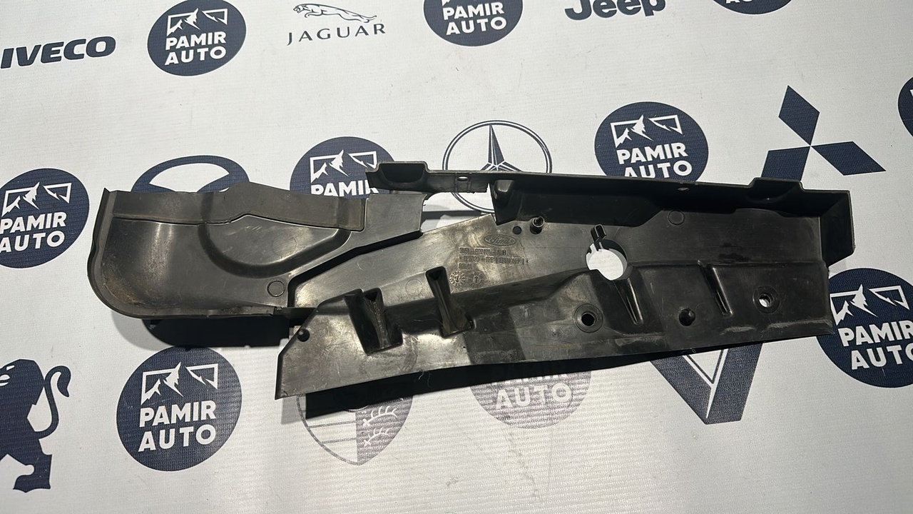 Накладка крыла передняя правая Ford C-Max 2003-2010