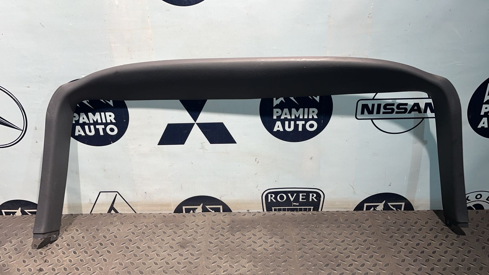 Обшивка двери багажника Mercedes M/W163 1997-2005