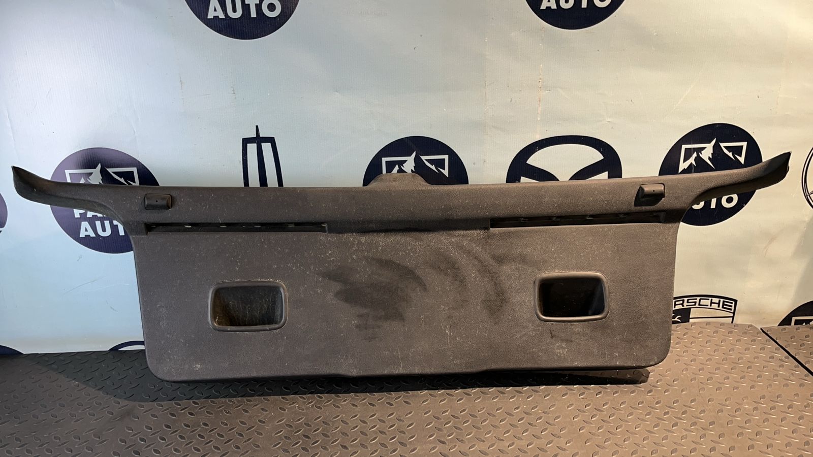 Обшивка двери багажника Volkswagen Golf/4 1997-2006