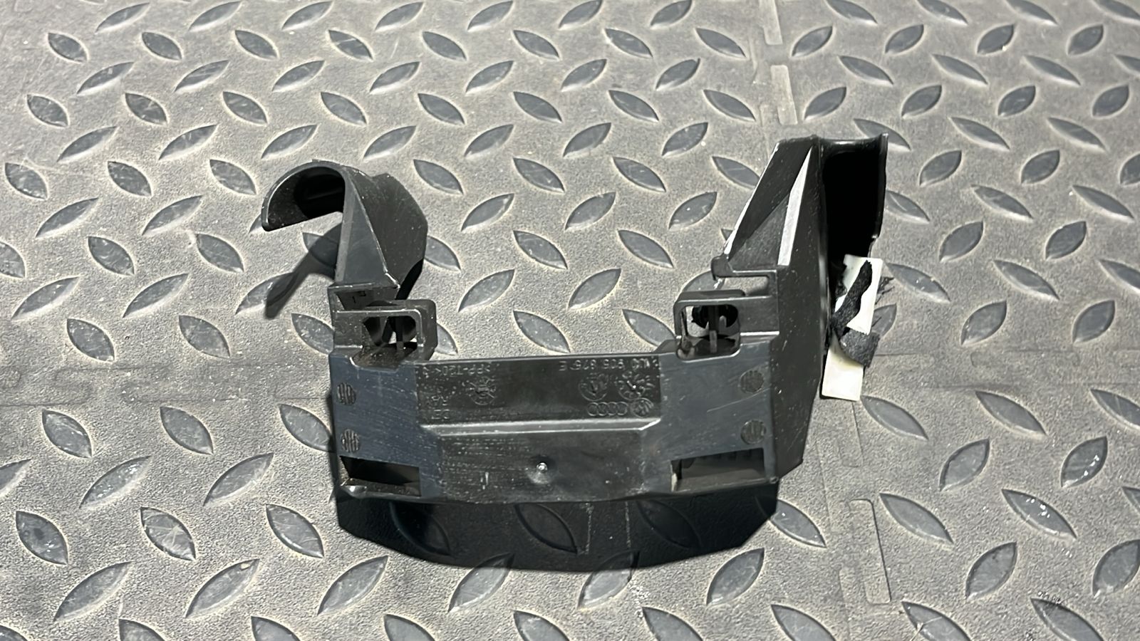 Кронштейн подрулевого переключателя Volkswagen Golf/4 1997-2006