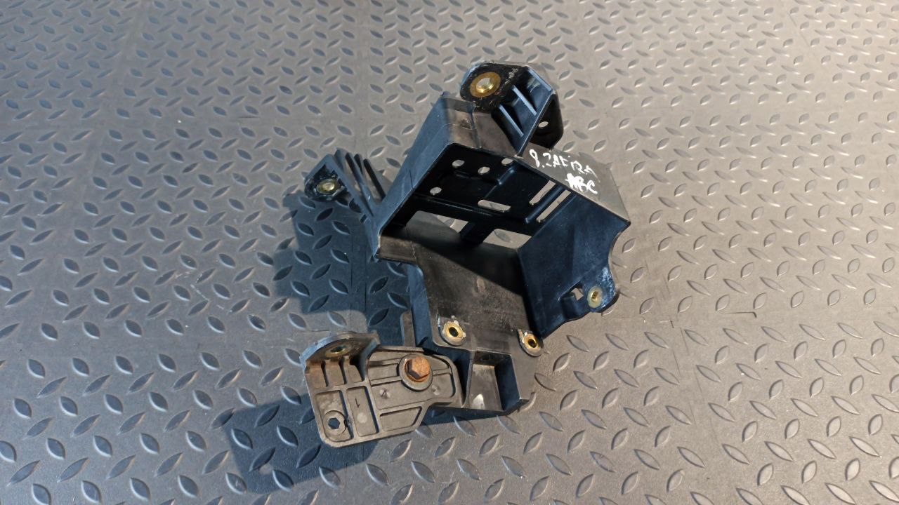 Кронштейн блока ABS Opel Zafira/B 2005-2014